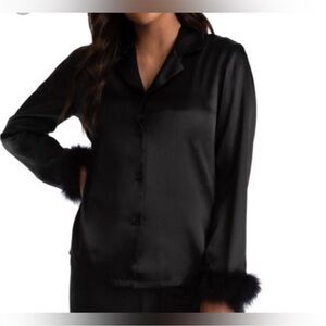 Línea Donatella black satin fur trim Pajama Top